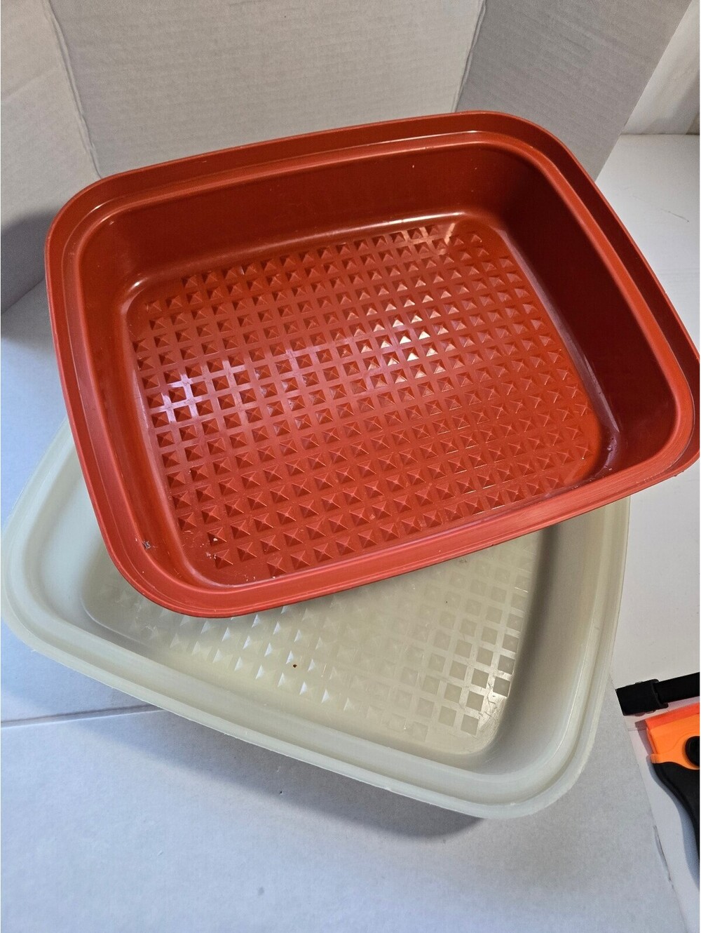 Tupperware Large Season Serve Marinade Container 1294-7 Paprika with Lid